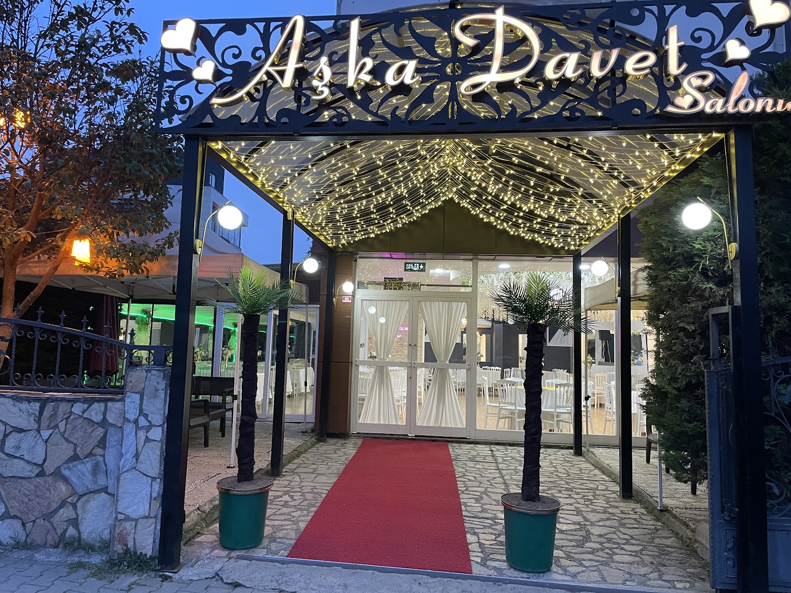 Aşka davet salonu