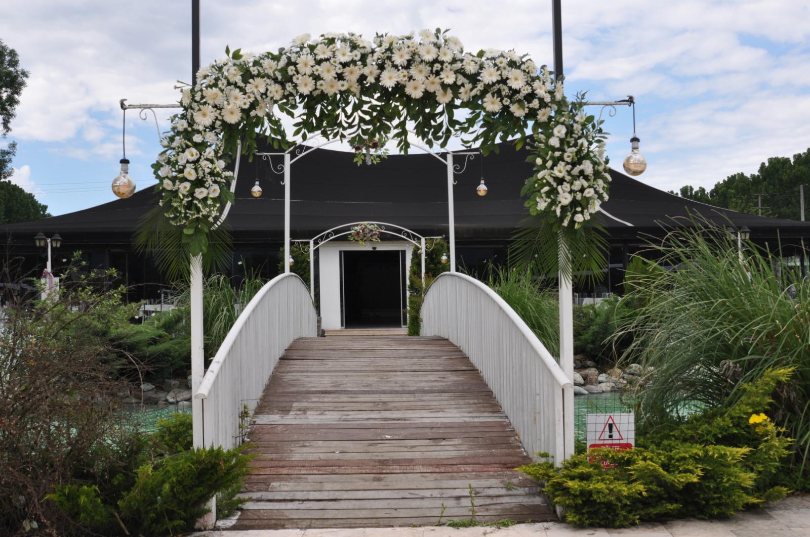 İnci Garden Kır Bahçesi