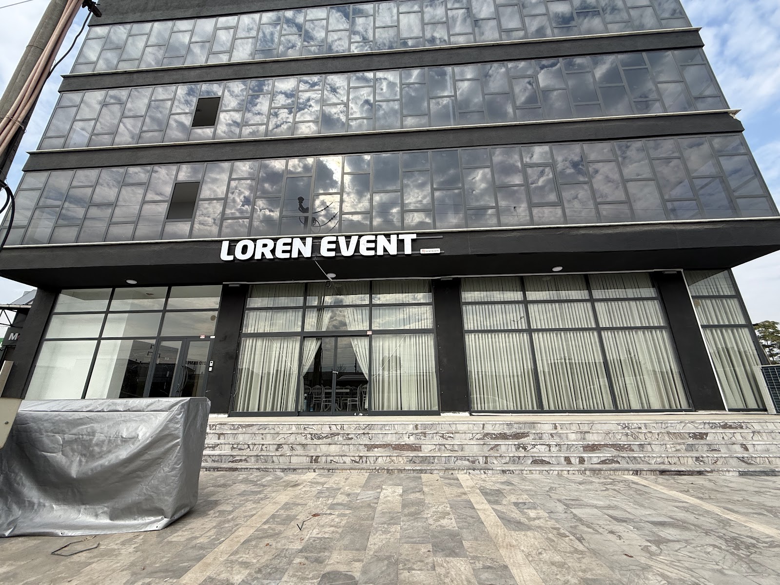 Loren Event