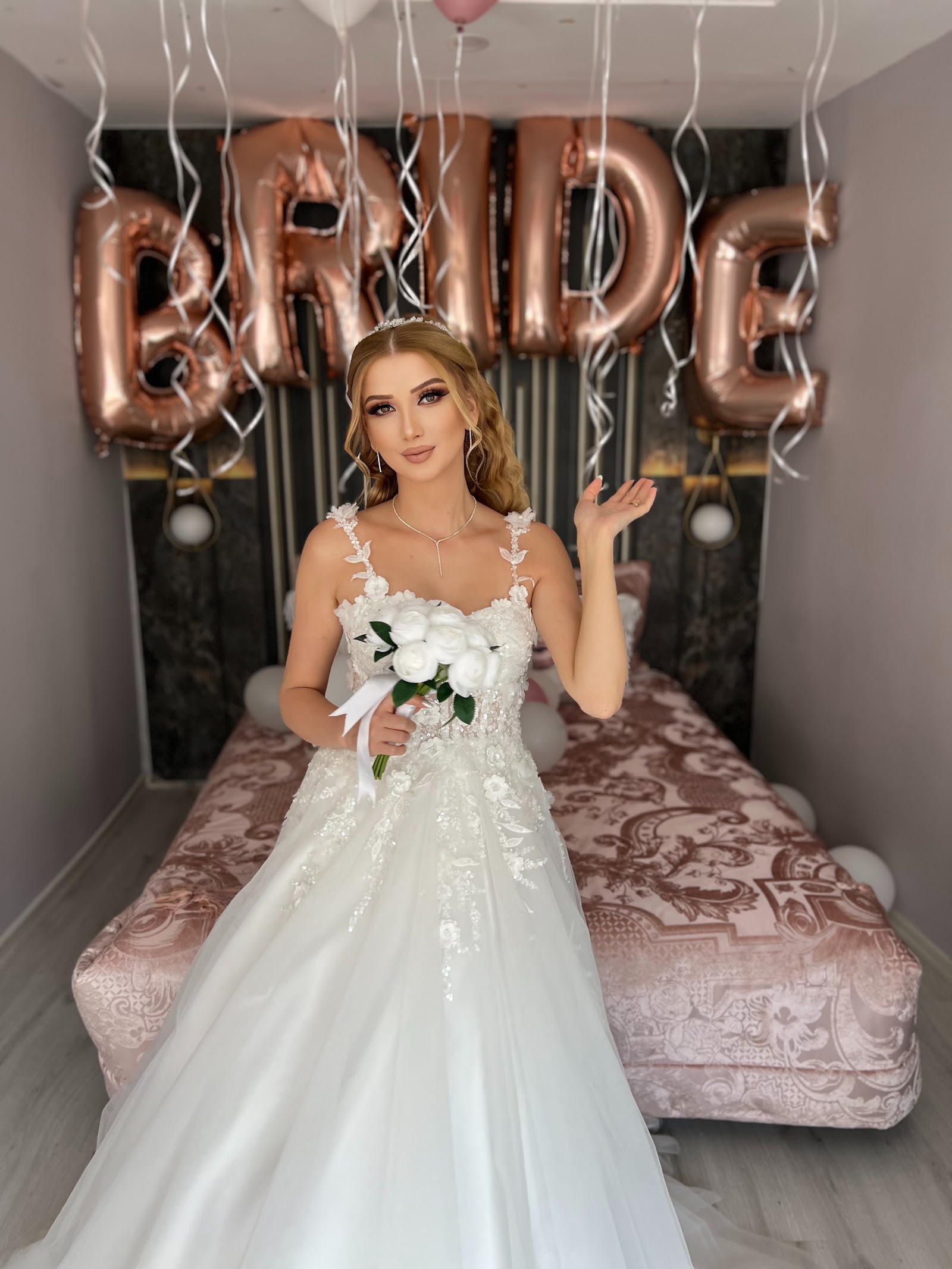 Özge Özel LUXURY BRİDE