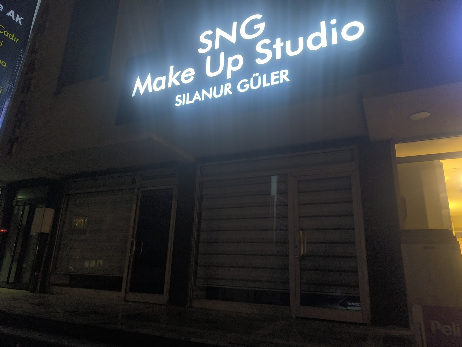 SNG MAKE UP AND HAİR STUDİO